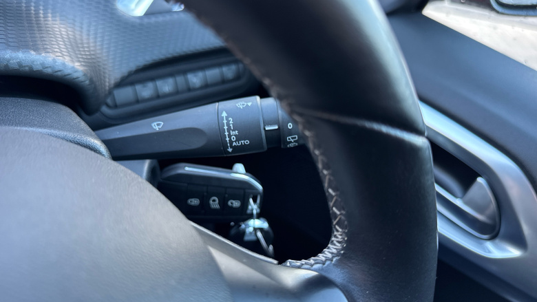 Peugeot 2008 1.2 PureTech 130 Allure Premium 5dr Petrol Estate